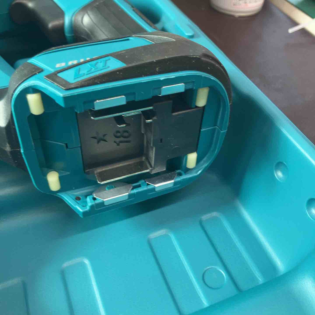 【未使用(店頭展示品)】★マキタ(makita) コードレスレシプロソー JR187DZK【東大和店】