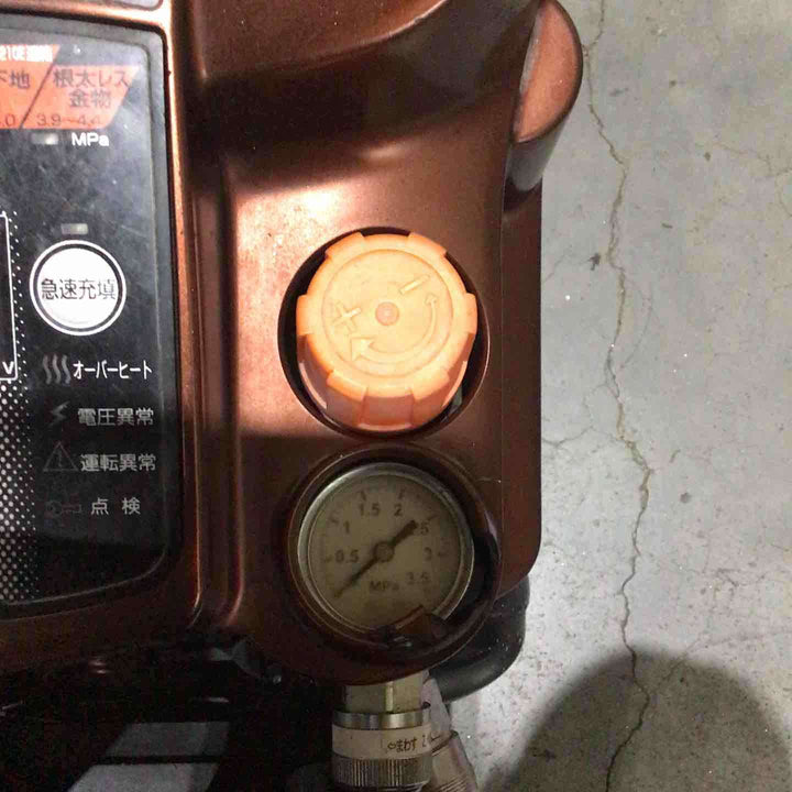 【現状品】◇マックス(MAX) スーパーエアコンプレッサ AK-HH1250E2 プレミアムレッド 限定カラー【鴻巣店】