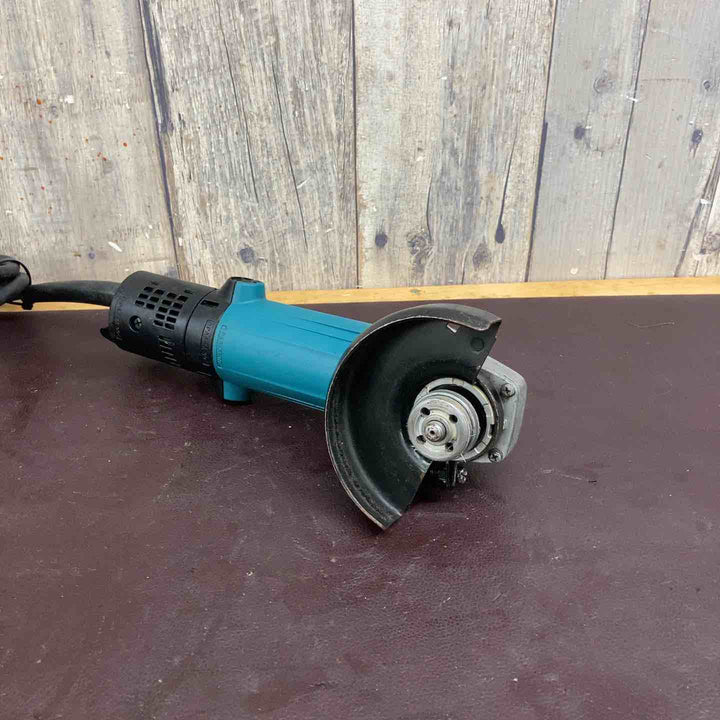 【中古品】 マキタ(makita) 100mmディスクグラインダ 9533B 【東大和店】