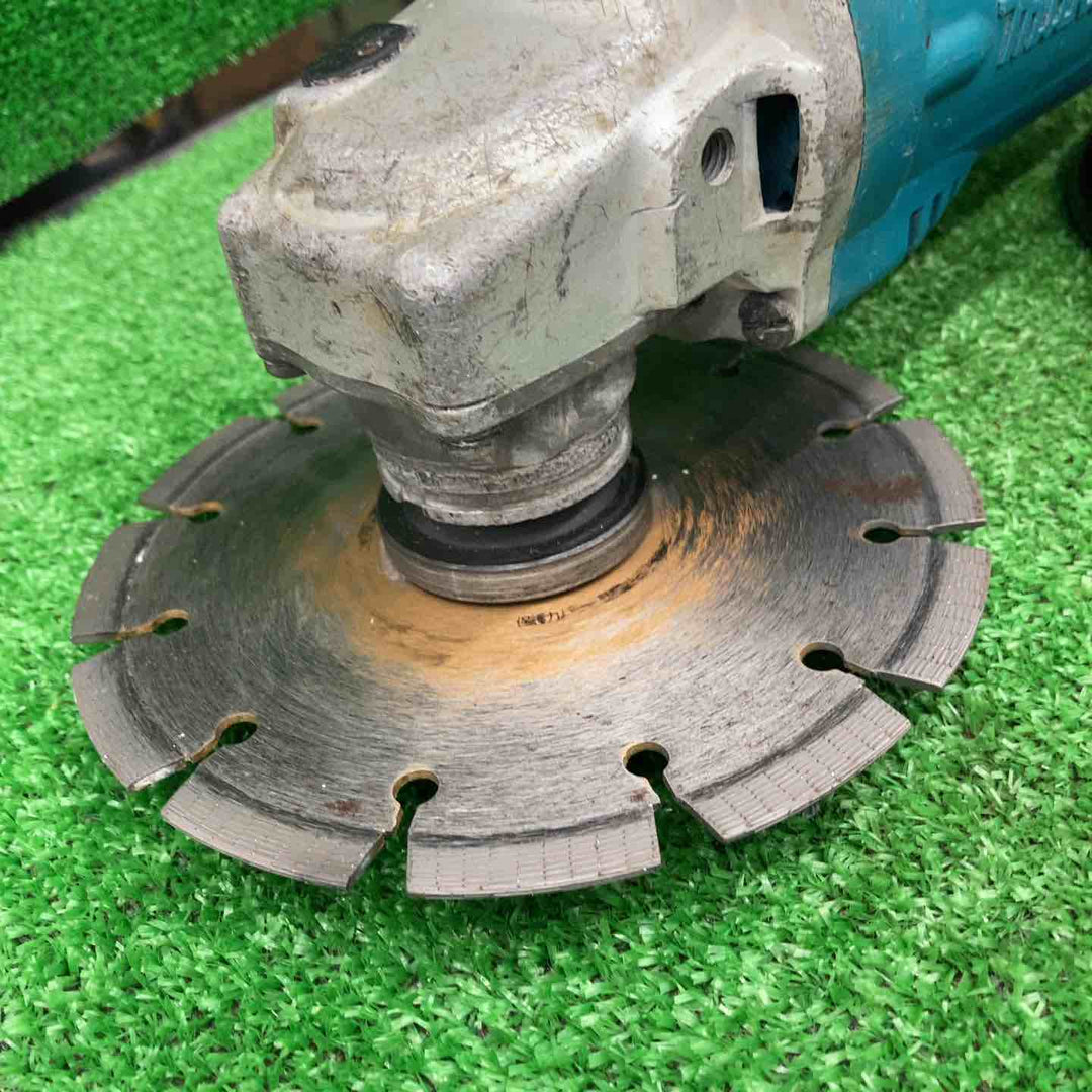 ☆マキタ(makita) 150mm電子ディスクグラインダ GA6021C カバーなし【桶川店】