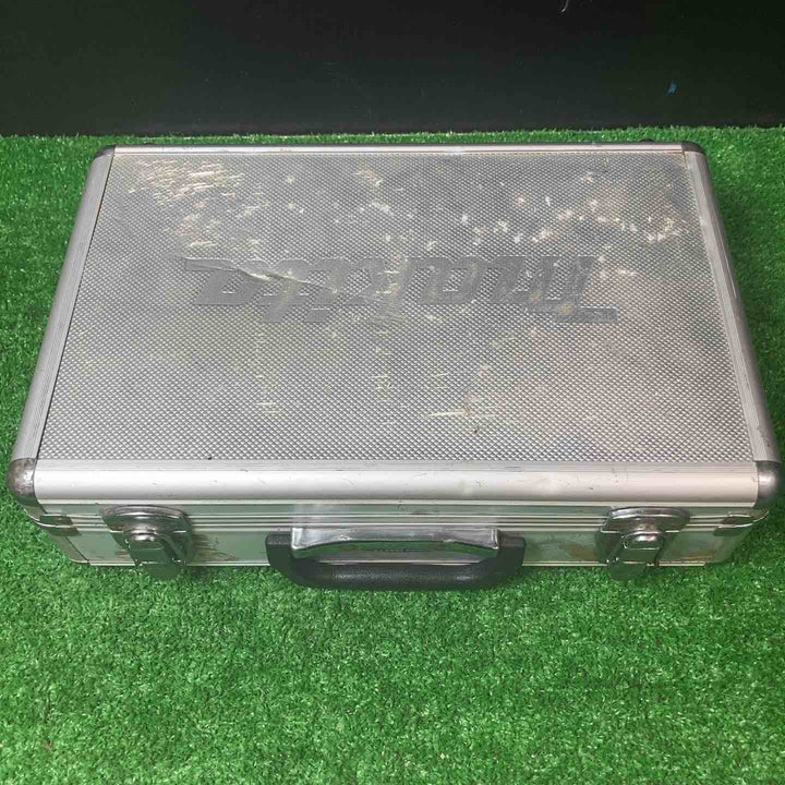 ★マキタ(makita) コードレスペンインパクトドライバー TD022DSHX バッテリー2個付き【岩槻店】