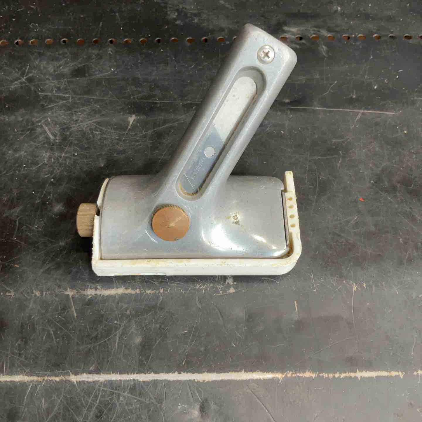 パーキリ コーナーカッター 型番不明【草加店】 – アクトツール