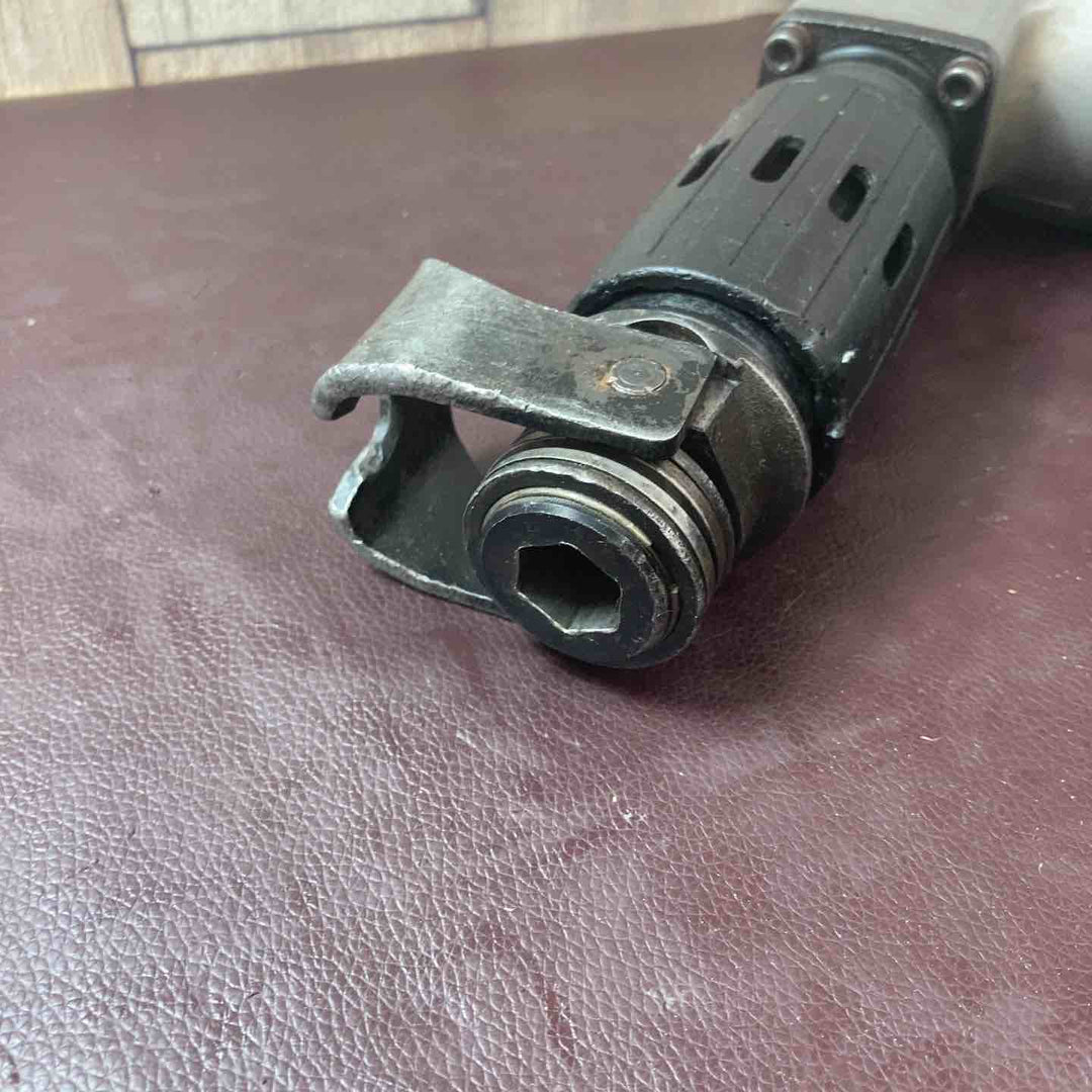 【中古品】 マキタ(makita) 電動ハンマ HM0810 17mm 六角シャンク 【東大和店】