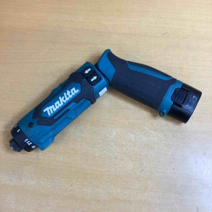 ★マキタ(makita) コードレスペンドリルドライバー DF012DZ【越谷店】