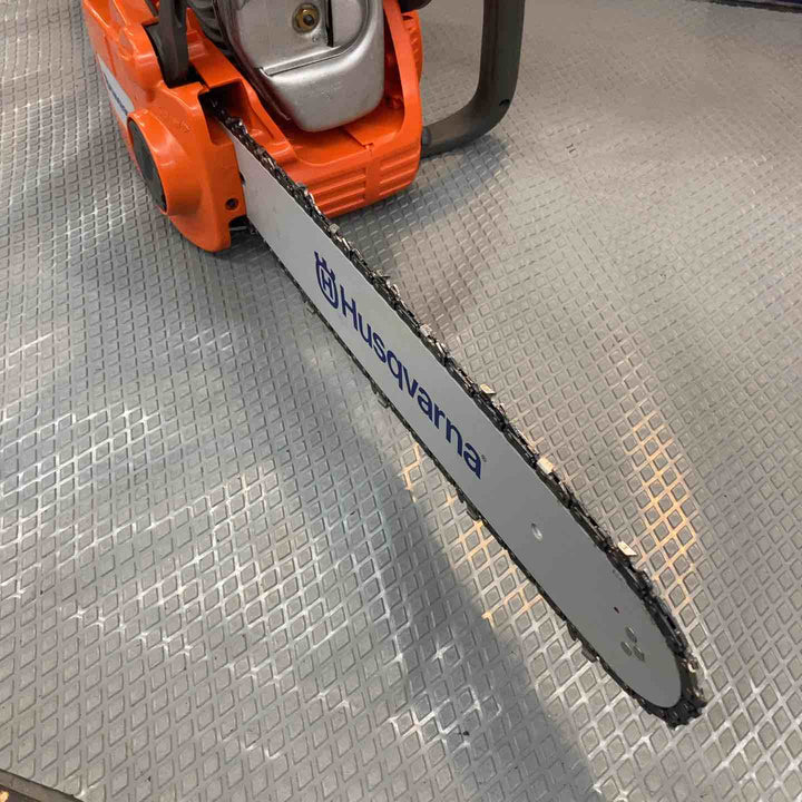 【中古品】ハスクバーナ(Husqvarna) エンジンチェーンソー 120e Mark II (mark2)【所沢店】