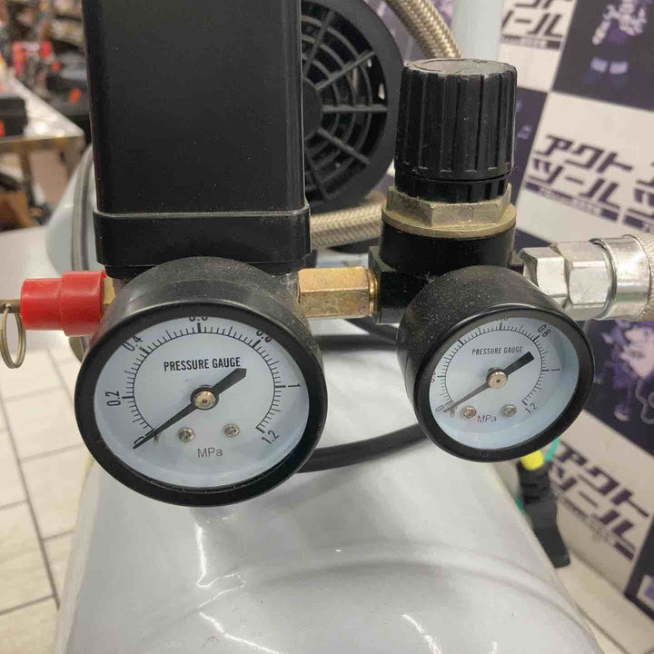 ◇高儀 EARTH MAN エアーコンプレッサー オイルレス 静音タイプ 13L ACP-13SLA【所沢店】