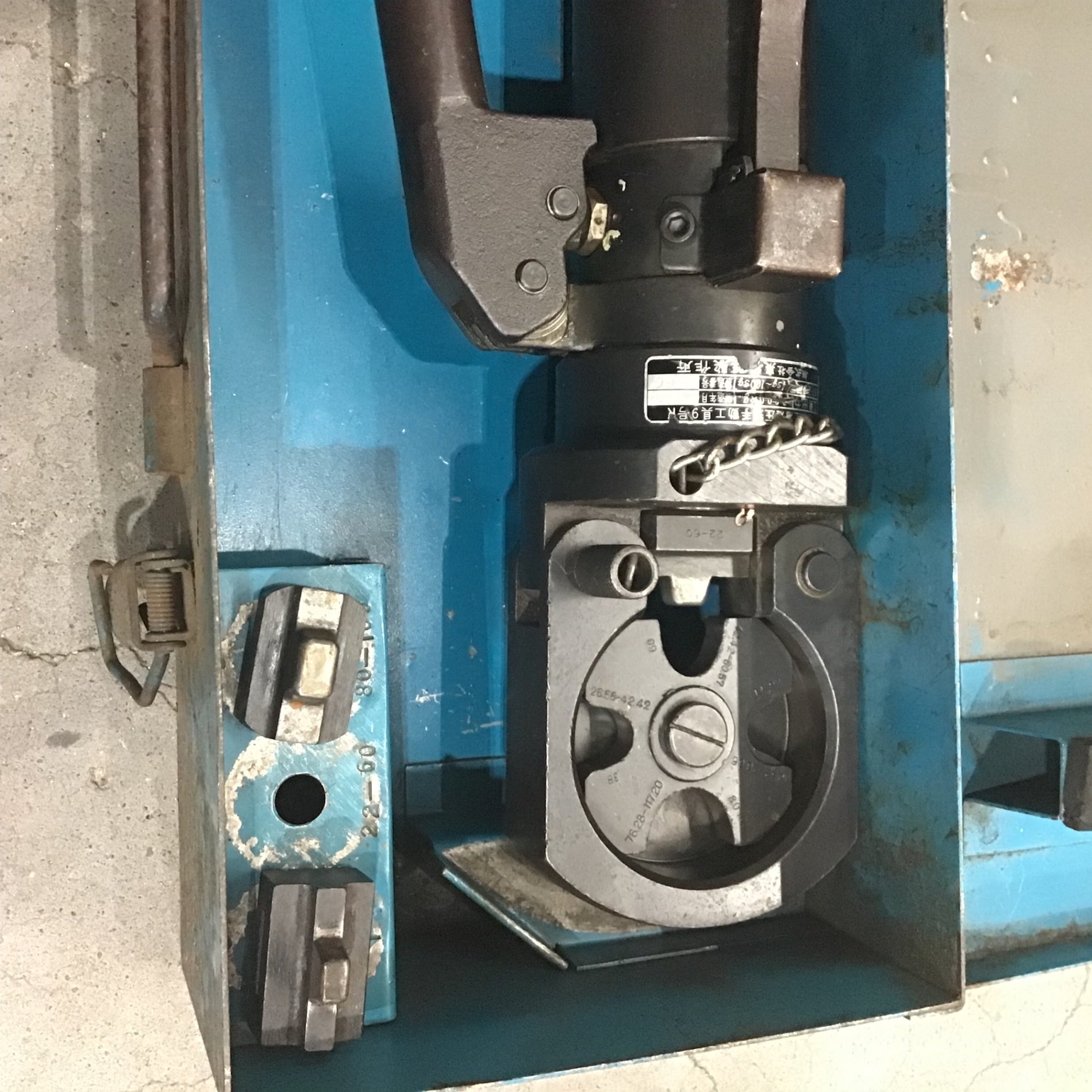 泉⭐️IZUMI 手動油圧式圧着工具9号K型 泉⭐️IZUMI 手動油圧式圧着工具9号K型