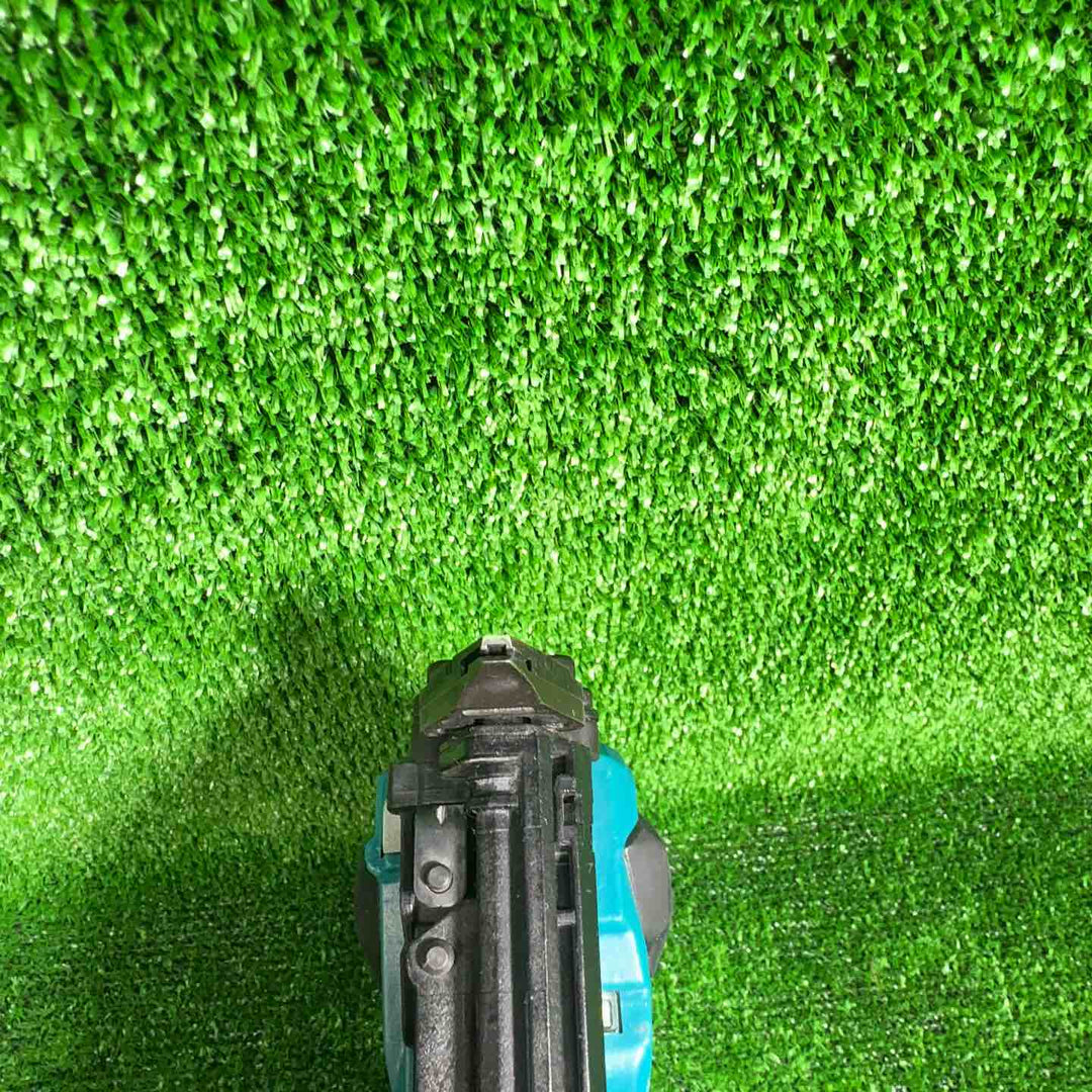 【中古品】◇マキタ 充電式35mm面木釘打ち機 FN350DZ【藤沢店】