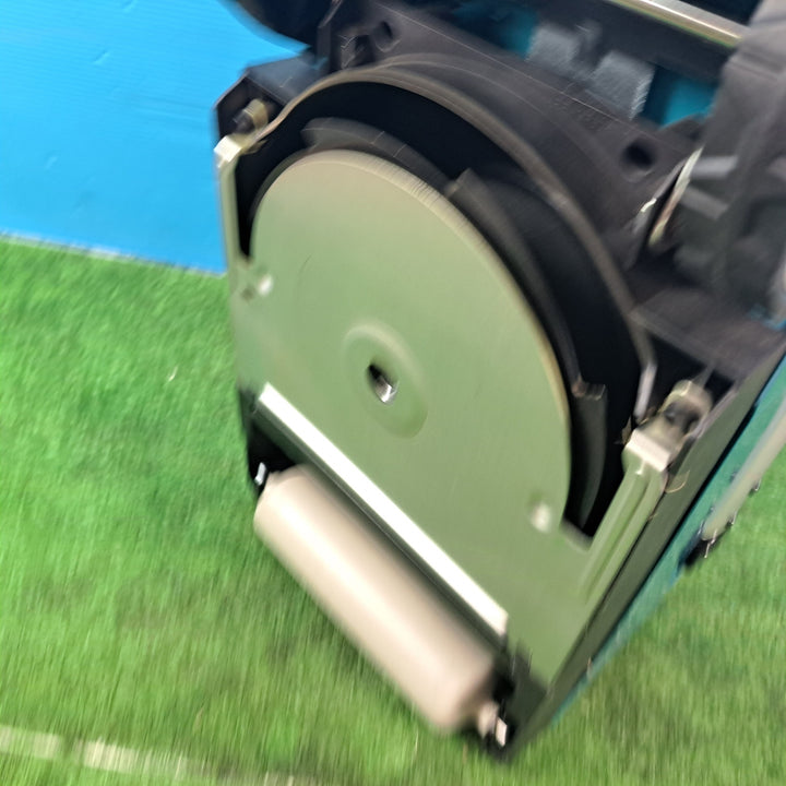 【美品】◇マキタ(Makita)  充電式芝刈機 18V 3.0Ah バッテリ1個、充電器付 MLM230DSF【岩槻店】