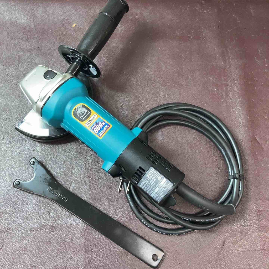 中古美品】 マキタ(makita) 125mm ディスクグラインダ 9535B 【東大和