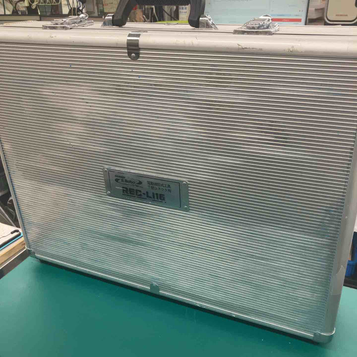 IZUMI 充電式油圧圧着工具 REC-LI16　14.4Vバッテリー2個、充電器、コマ14組(写真を確認してください)付属【戸田店】