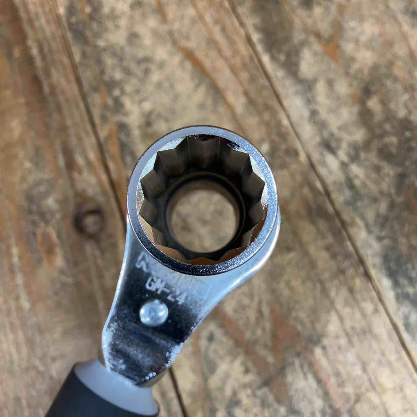 ◇永木精機(NAGAKI) トルクレンチ (管水用) N.G.K.GM-24【所沢店