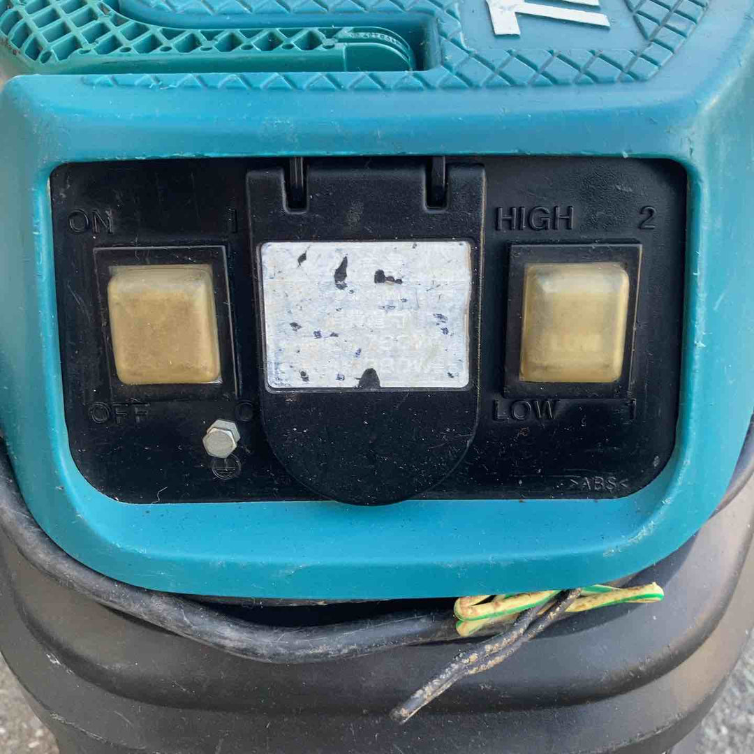 【現状品】◇マキタ(makita) 乾式 集じん機 482(P)【鴻巣店】