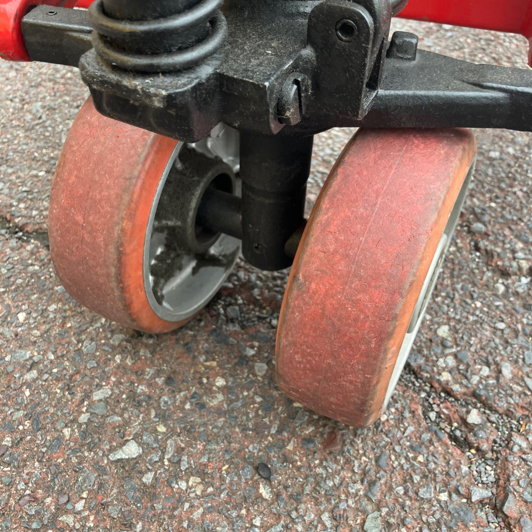 【店頭受取り限定】ニチユ ハンドパレット パレットトラック PT10S-18-100 耐荷重1000kg 爪長さ 1000mm【越谷店】