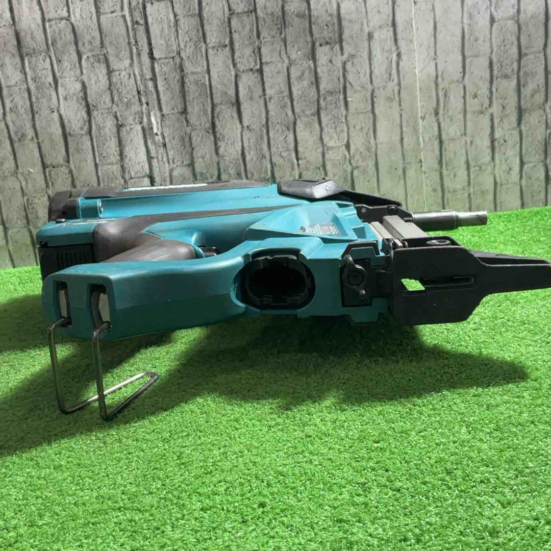 ★マキタ(makita) コードレスコンクリート用ガスピン打ち機 GN420C 動作確認済【川口店】