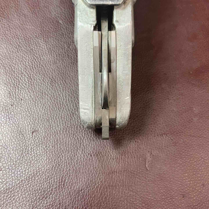 【中古品】 サンワ（三和製機）ストレートシャー SLH-1600 板金 切断ハサミ 【東大和店】