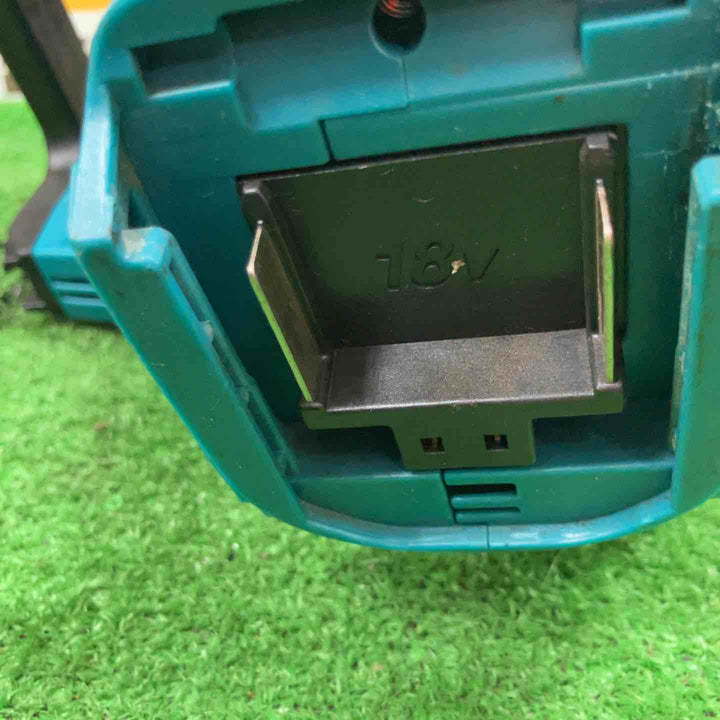 ☆マキタ(makita) コードレスチェーンソー UC122DZ【草加店】
