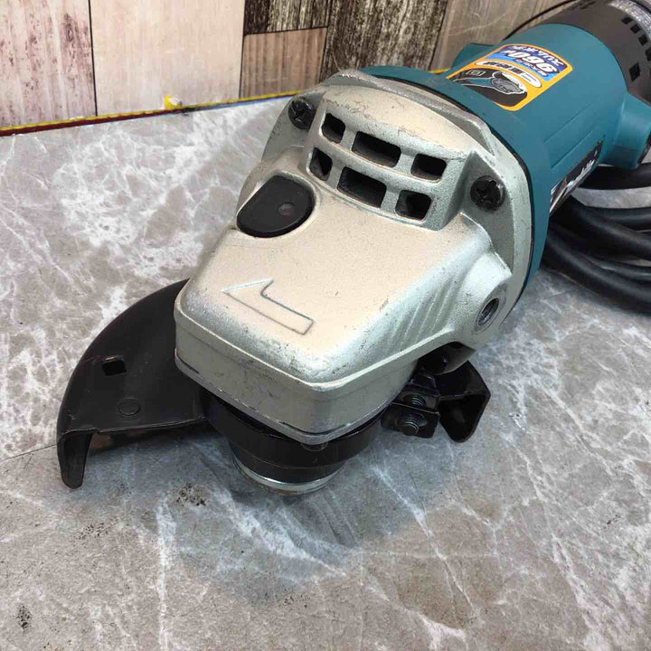 ☆マキタ(makita) 100mmディスクグラインダ 9533B【八潮店】