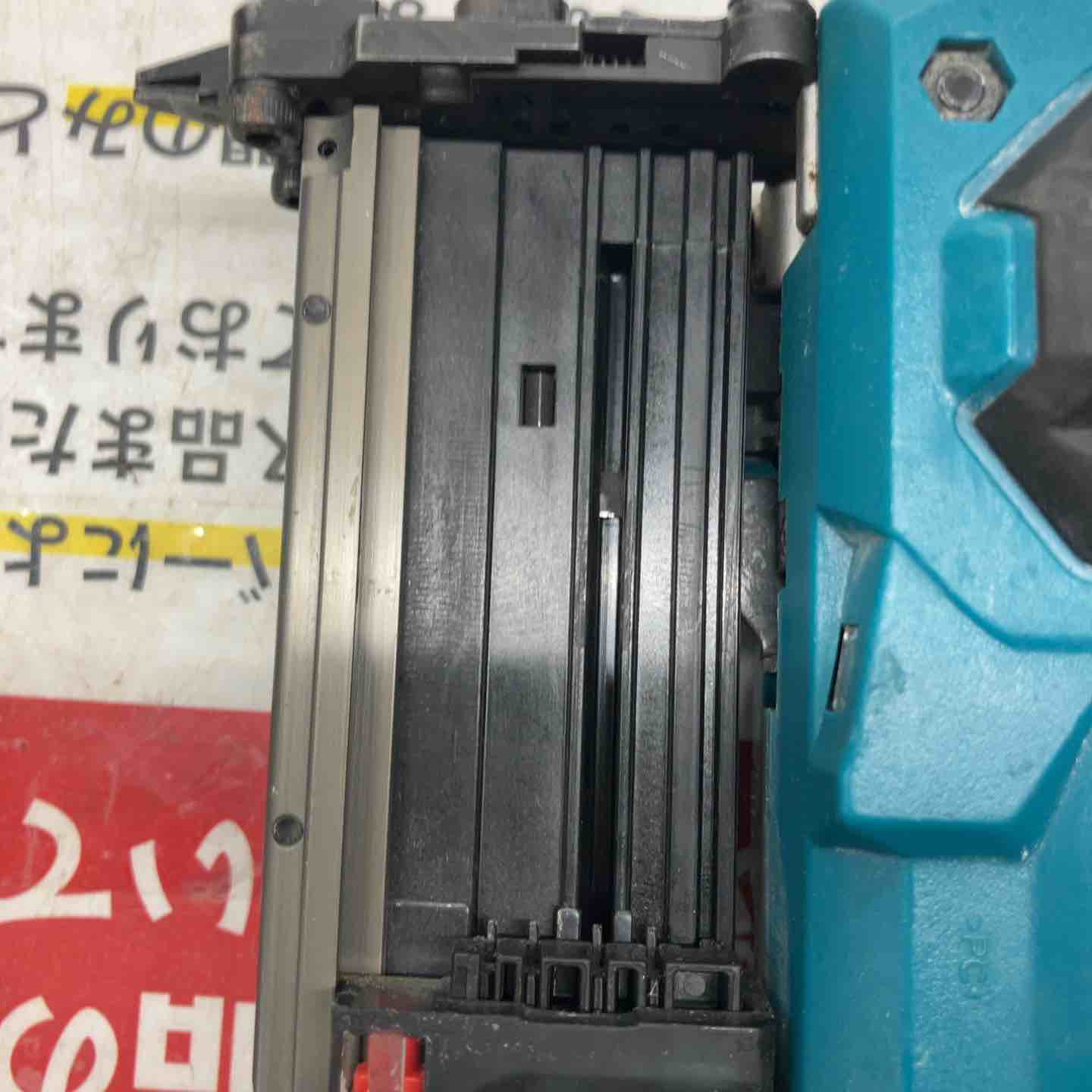 ◇マキタ(makita) 35mmコードレスピンネイラ PT001GZ【戸田店