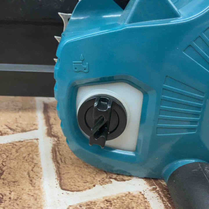 ★マキタ(makita) コードレスチェーンソー MUC353DZ【所沢店】