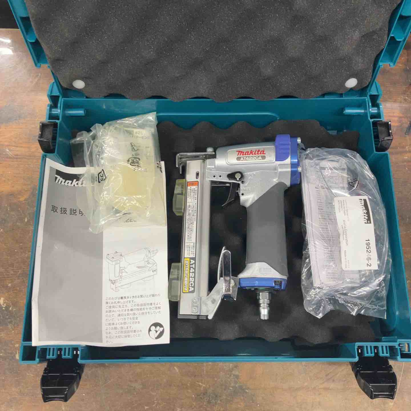 Aki　 タッカ ☆マキタ(makita) 常圧軽天タッカ AT422CA【戸田店】 – アクトツール