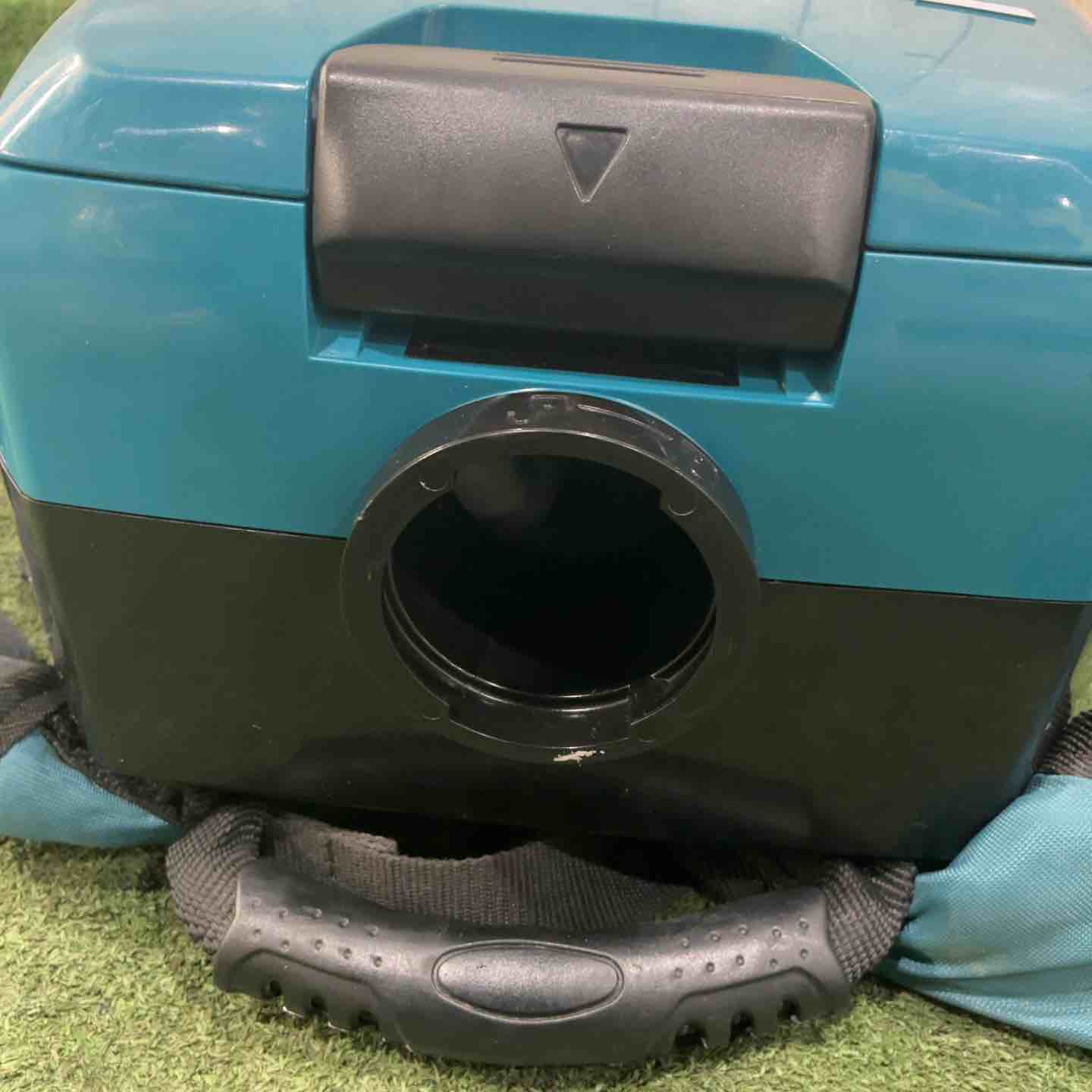 ☆マキタ(makita) コードレス背負い集じん機 VC260DZ 動作確認済【川口