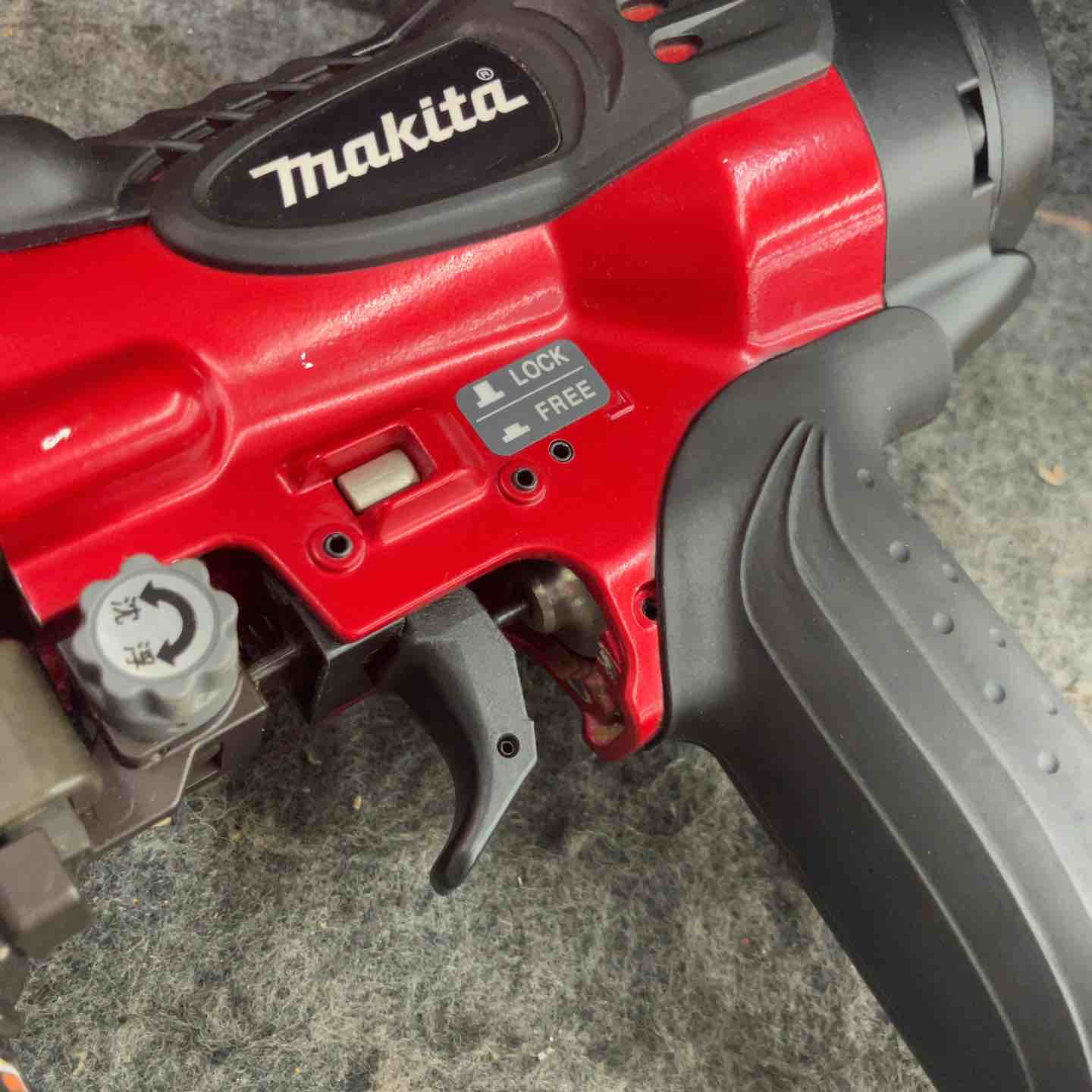 ☆マキタ(makita) 高圧フロアタッカ AT1150HA【鴻巣店】 – アクト