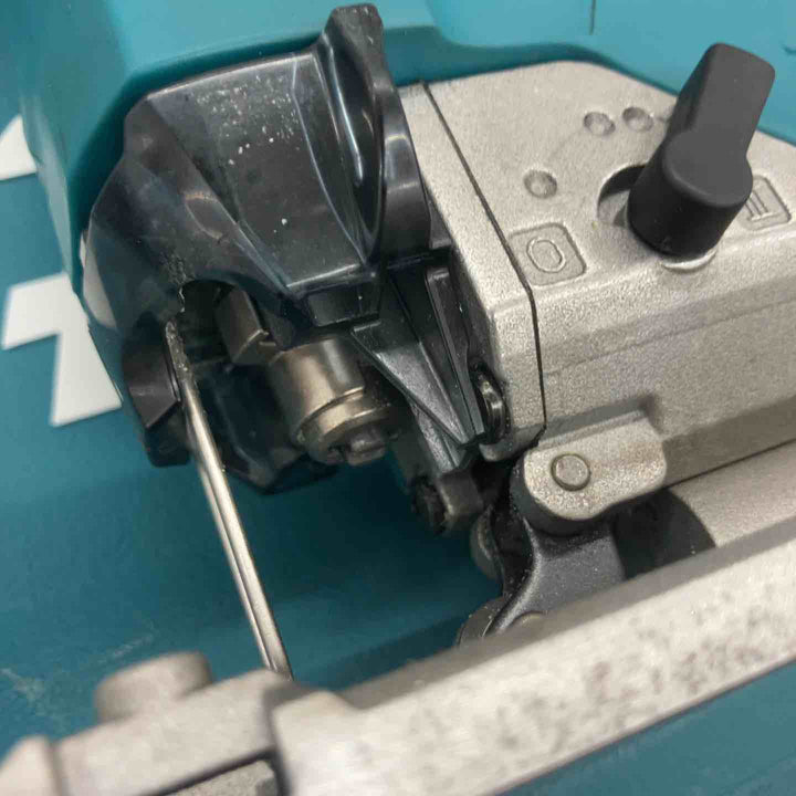 ★マキタ(makita) コードレスジグソー JV182DZK【所沢店】