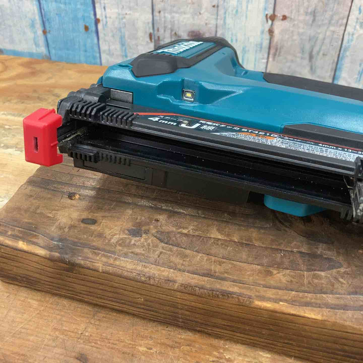★マキタ(makita) コードレスタッカー ST421DZK ケース付き【柏店】