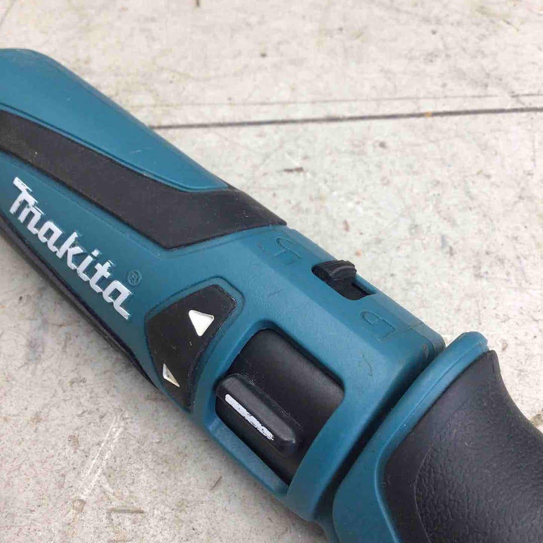 【現状品】 マキタ/makita コードレスペンインパクトドライバー TD021DZ 【鴻巣店】