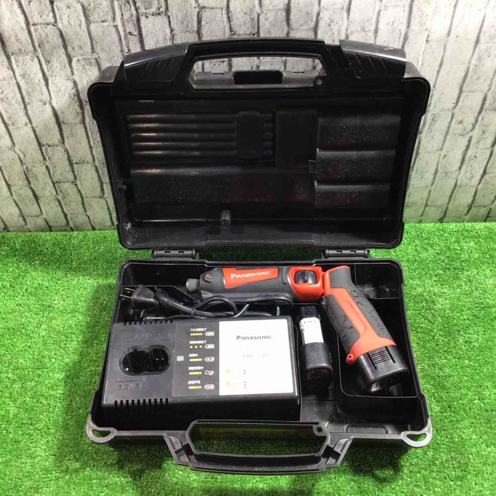◇パナソニック(Panasonic) スティックインパクトドライバ EZ7521LA1S-R レッド【川口店】