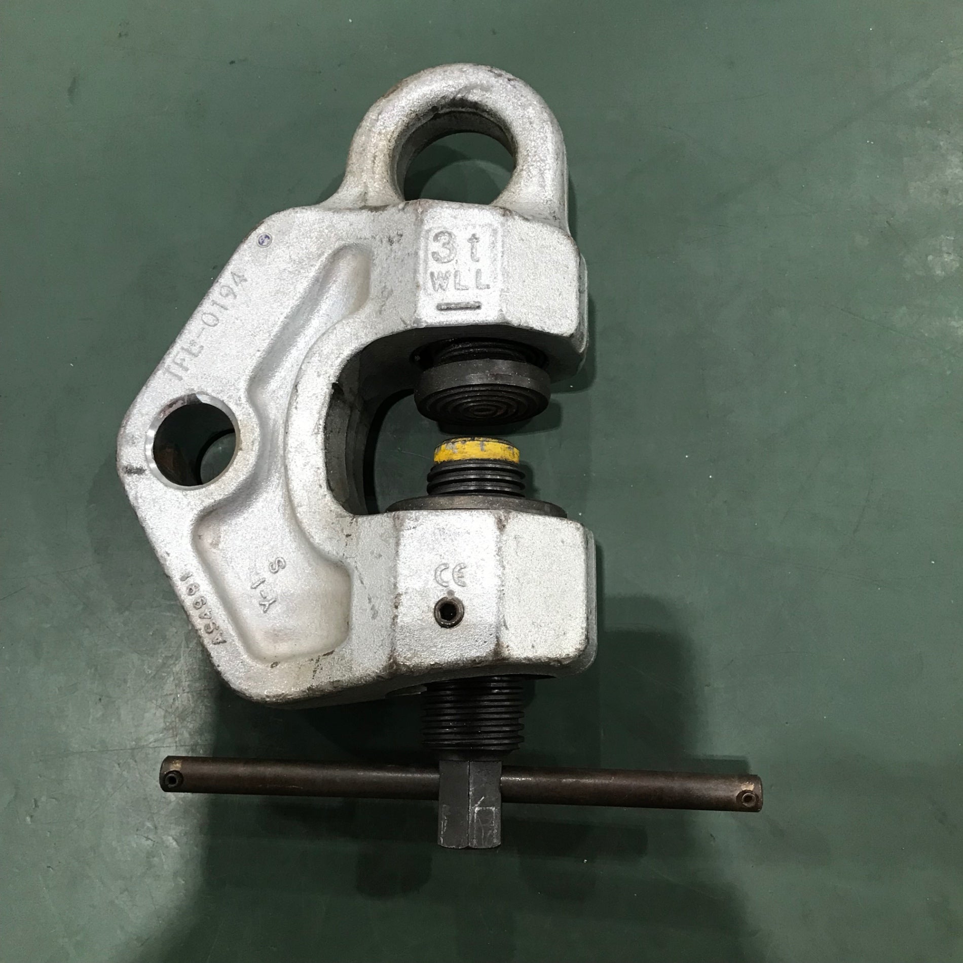 イーグルクランプ 3トン ネジ式全方向クランプ 5-35mm SBB-3ton【川口