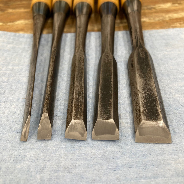 【中古美品】　「左久作」銘 鑿10本組 2代目 池上喬庸氏作 大工 和工具 Japanese Chisel【柏店】