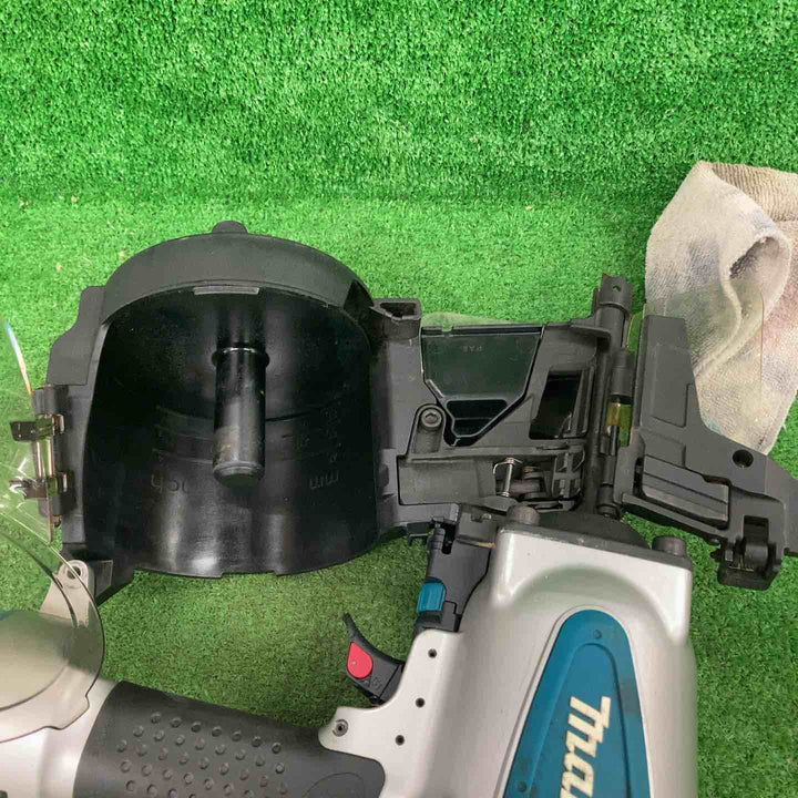 ☆マキタ(makita) 常圧エア釘打ち機 AN902【川崎店】