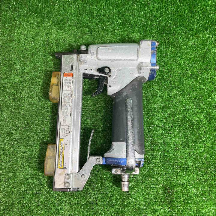 【中古品】 マキタ(makita) 常圧軽天タッカ AT422CA 【藤沢店】