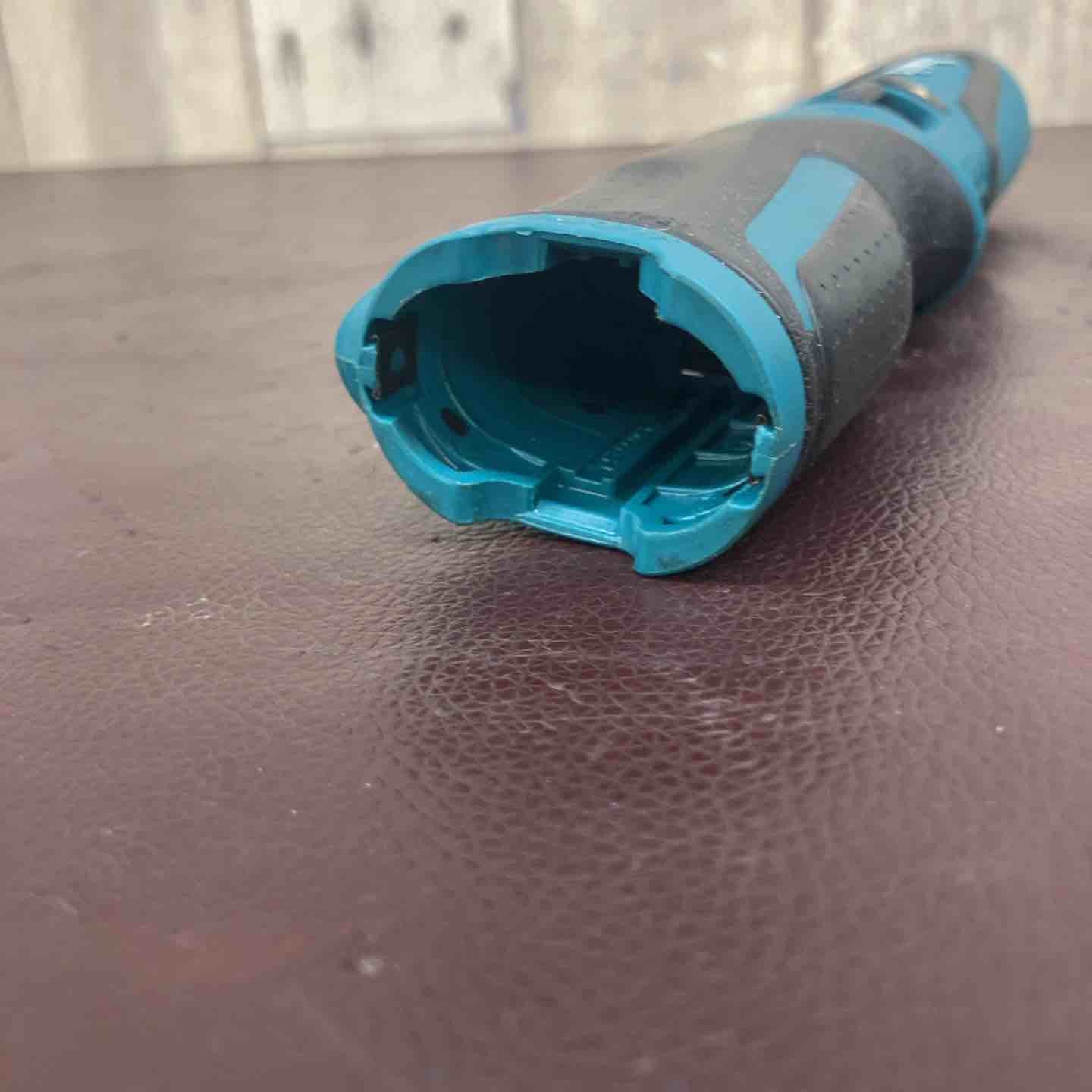 中古品】 マキタ(makita) 充電式ペンインパクトドライバ TD021DS