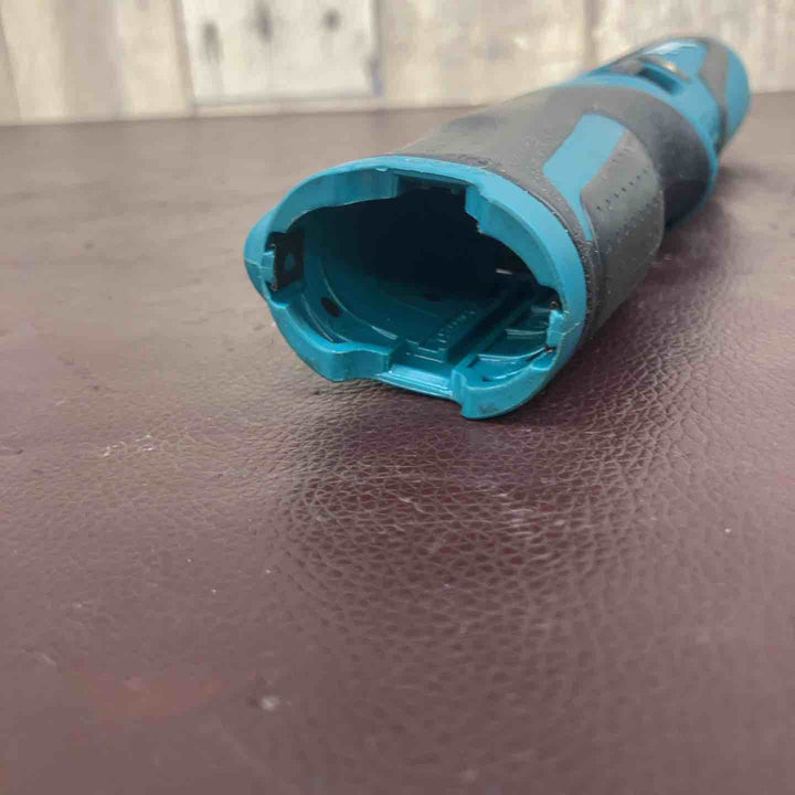 【中古品】 マキタ(makita) 充電式ペンインパクトドライバ TD021DS 【東大和店】