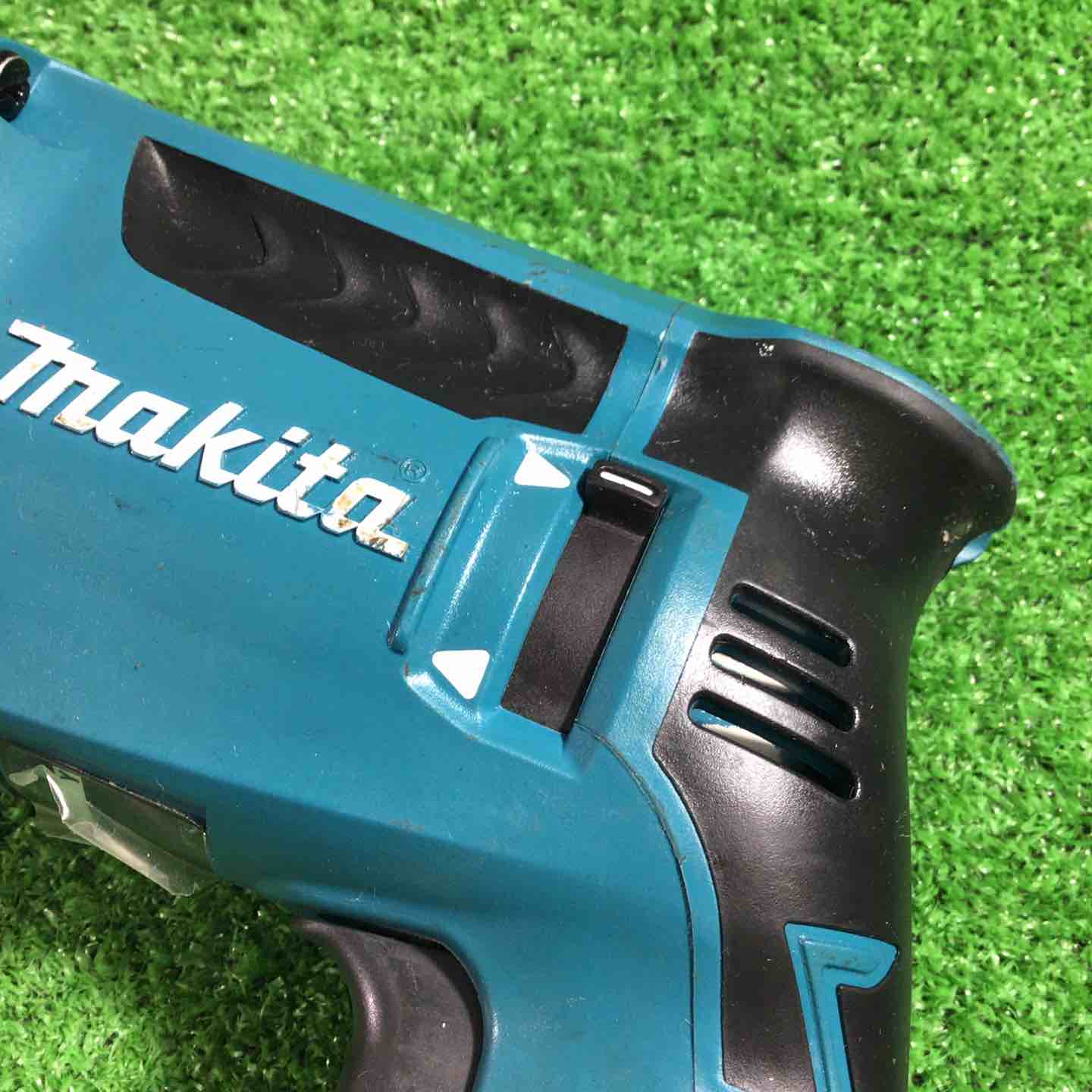 ☆マキタ(makita) ハンマドリル HR2600 動作確認済【川口店】 – アクト