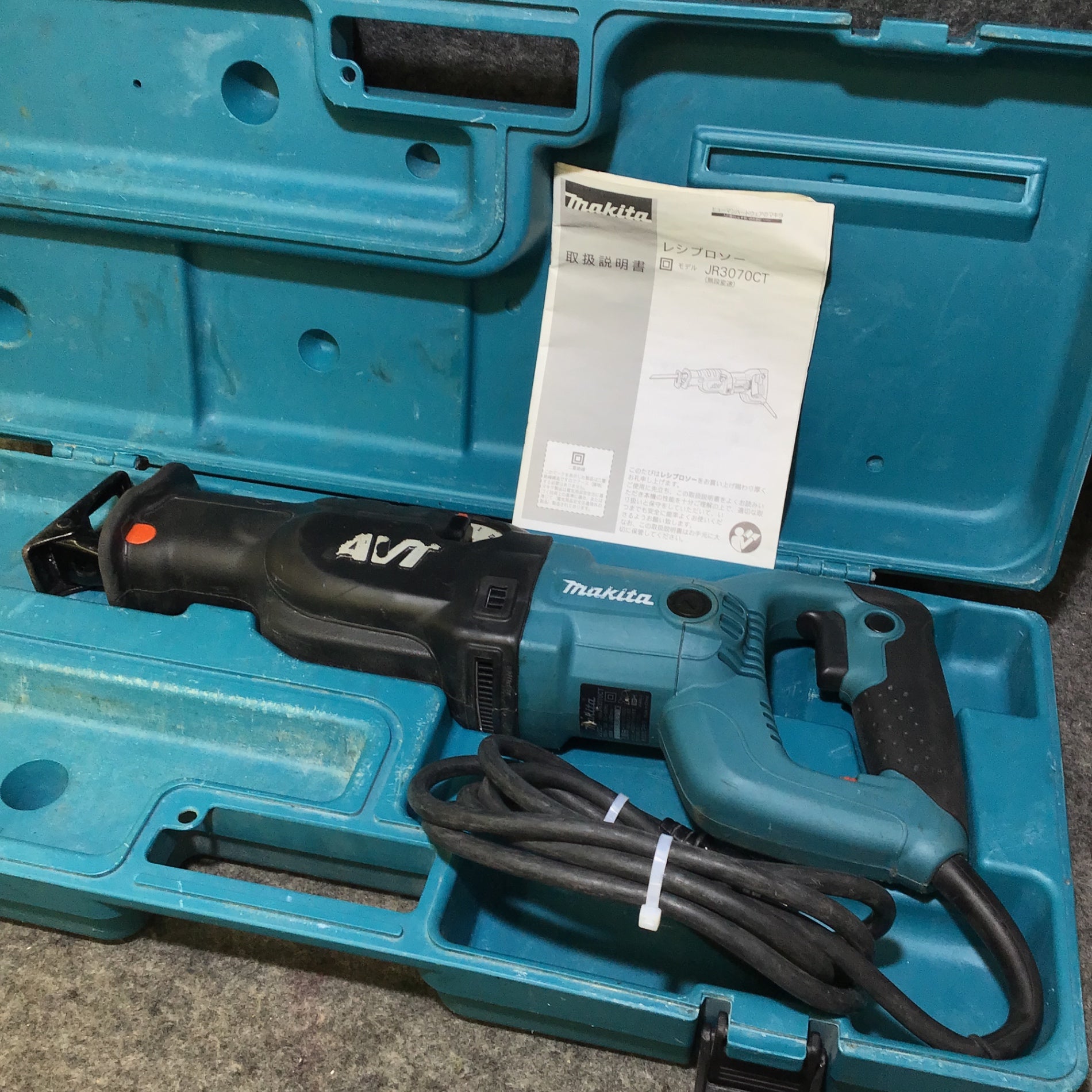 TH-0163 品 makita マキタ 電動式レシプロソー JR3070CT  替え刃+ケース付(切断機)｜売買されたオークション情報、yahooの商品情報をアーカイブ公開 - オークファン 工具、DIY用品