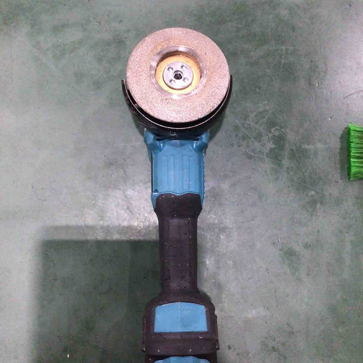 ★マキタ(makita) 100mmコードレスディスクグラインダ GA412DZ【川口店】