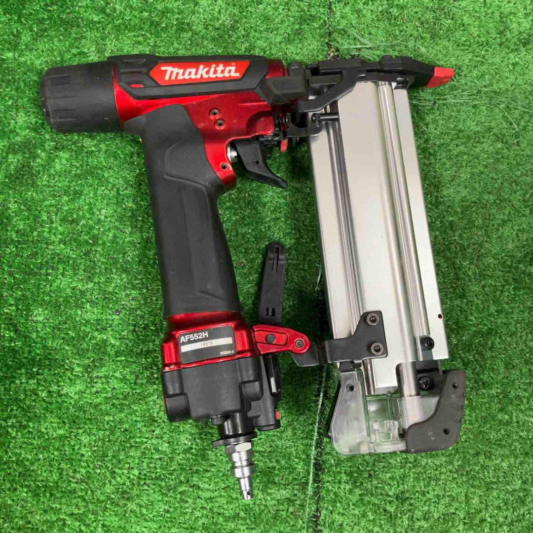 ★マキタ(makita) 高圧フィニッシュネイラ AF552H【草加店】