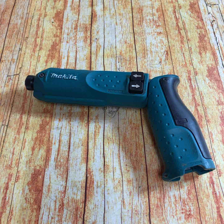☆マキタ(makita) コードレスペンインパクトドライバ TD020DZ【川崎店】