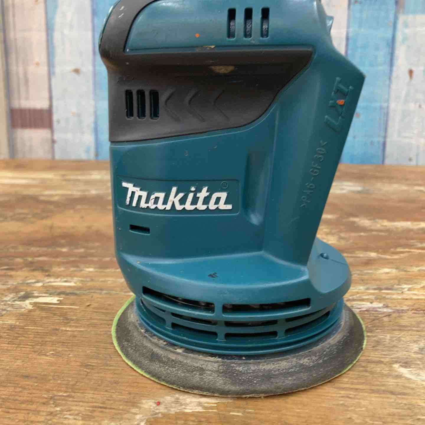 ☆マキタ(makita) コードレスランダムオービットサンダ BO140DZ【柏店】 ☆マキタ(makita) コードレスランダムオービットサンダ BO140DZ【柏店