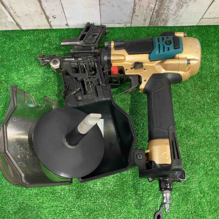マキタ 65mm 高圧エア釘打 エアダスタ付 ゴールド AN633HSP1【町田店】