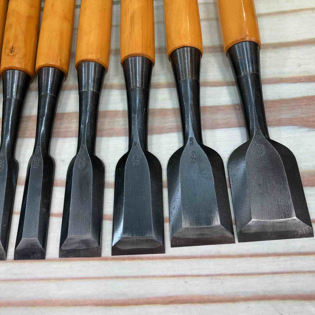 鑿 銘：真宝 ツゲ柄 三ツ裏 １０本組 【川崎店】