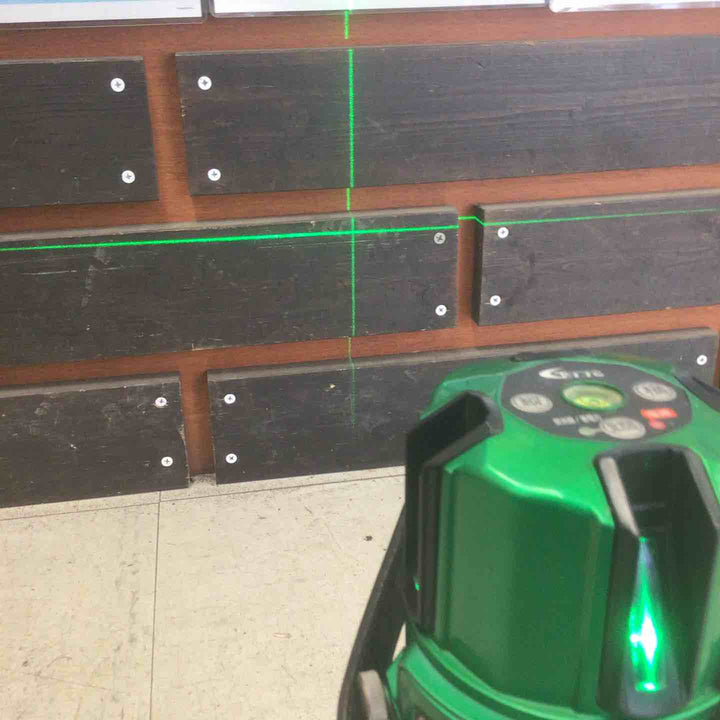 【現状品】 テクノ販売 プラチナグリーンレーザー墨出し器 LTC-G610PD 【鴻巣店】