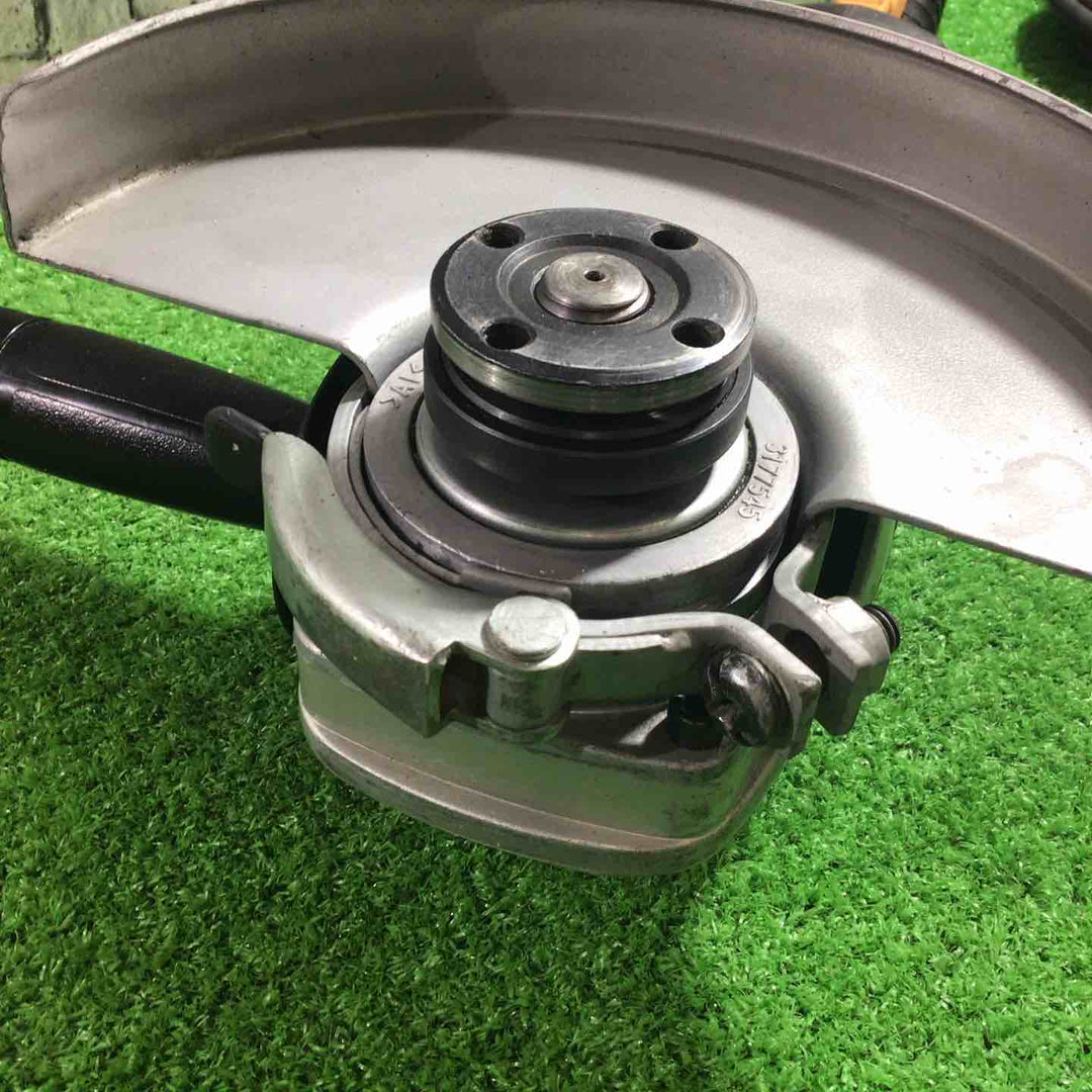 ☆マキタ(makita) 180mm電子ディスクグラインダ GA7011C【川口店】