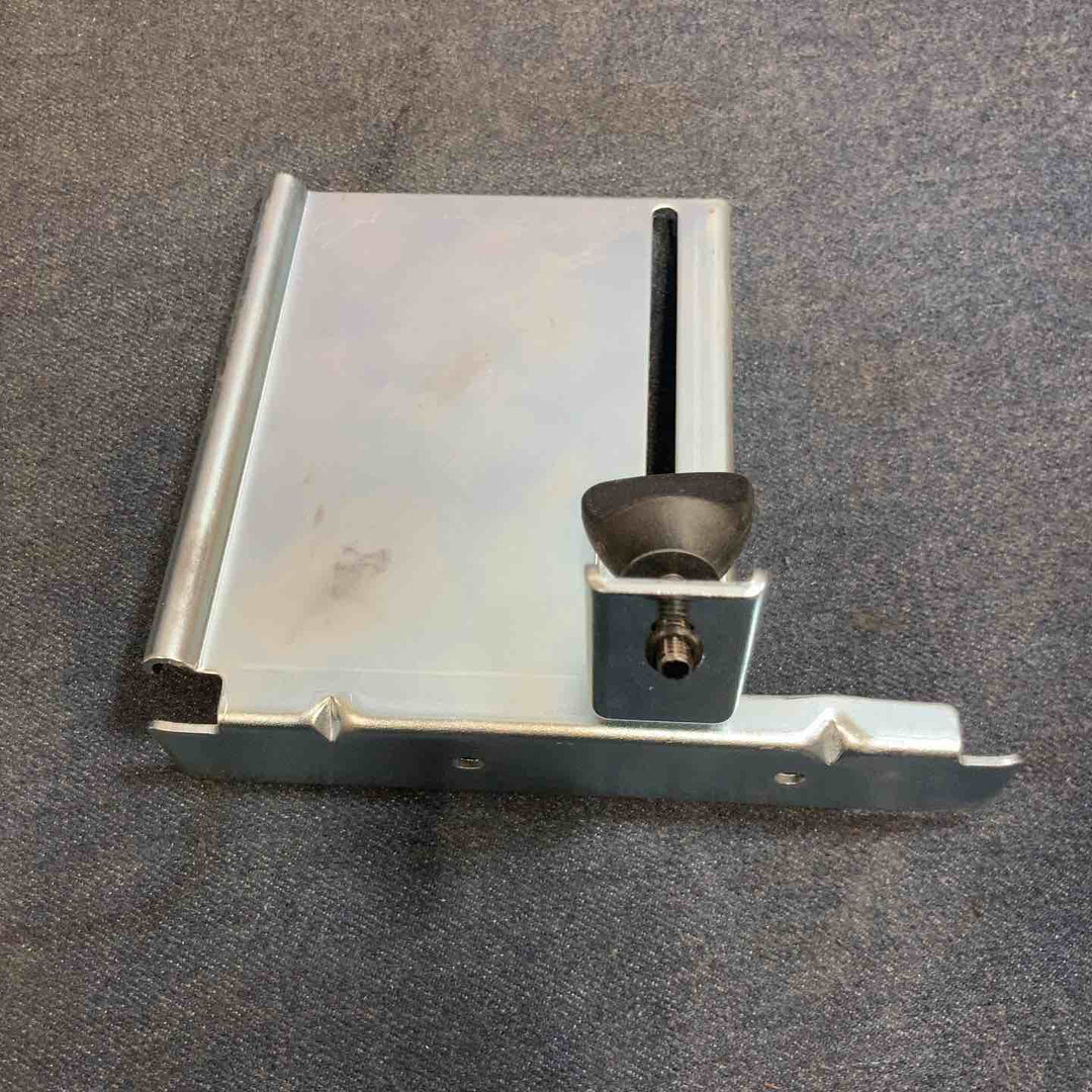 ★マキタ(makita) 82mmコードレスカンナ KP181DZ【八潮店】