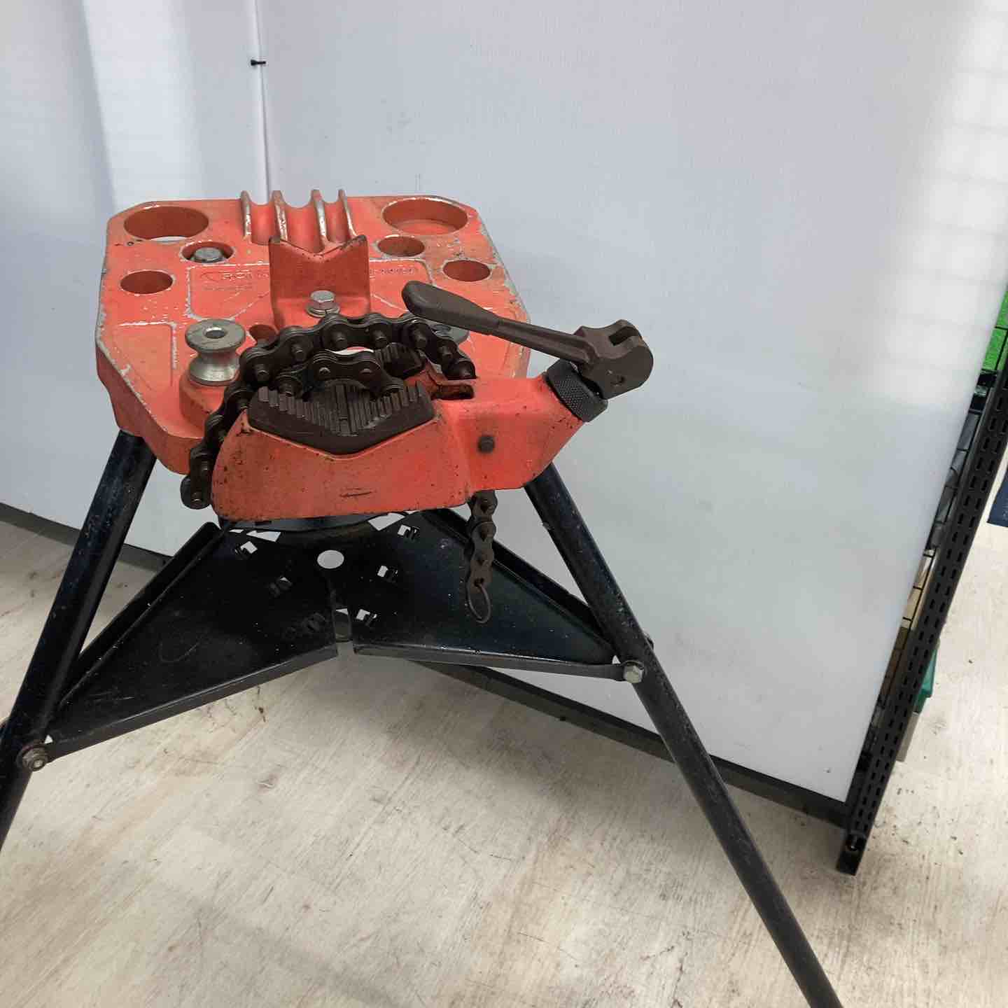 店頭受取り限定】ROTHENBERGER ローテンベルガー パイプバイス 店頭受取り限定】ROTHENBERGER ローテンベルガー パイプバイス