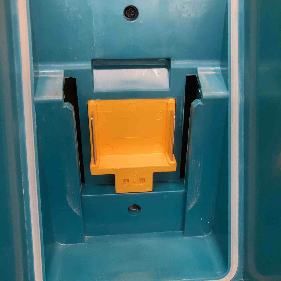 ★マキタ(makita) コードレススタンドライト ML811【八潮店】